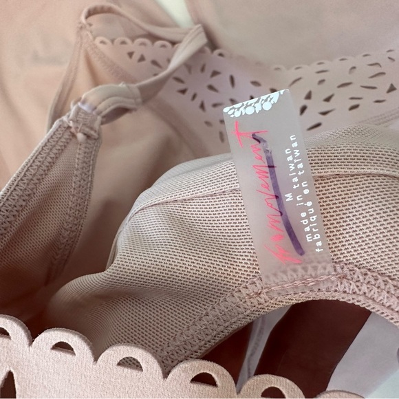 NWOT Free People Movement One Piece with Lace Detail - Picture 4 of 4